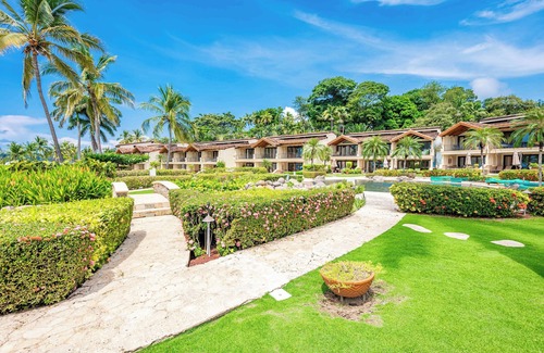 Playa Flamingo Villa | True Beachfront tranquility!