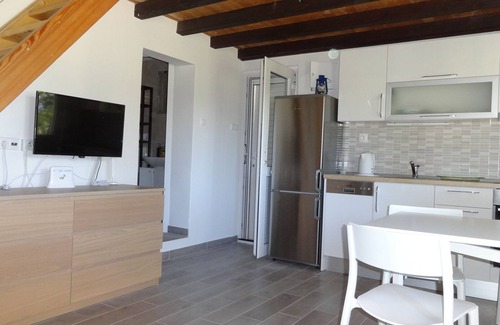 Necujam Haus | Corona aestatis - Probieren Sie ein anderes Leben!