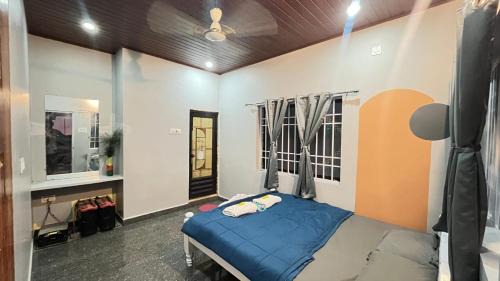 Hireguthi Hotel | Tune Of Ocean Beach stay - Gokarna