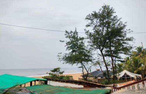 Hireguthi Hotel | Tune Of Ocean Beach stay - Gokarna