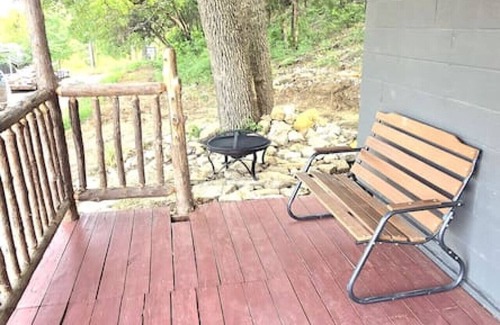 Davis Kabine | Turner Escape 2 - A-Frame Cabin located near Turner Falls