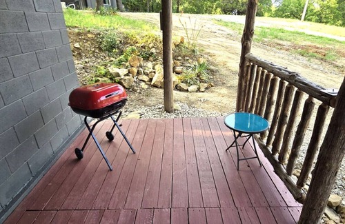 Davis Kabine | Turner Escape 2 - A-Frame Cabin located near Turner Falls