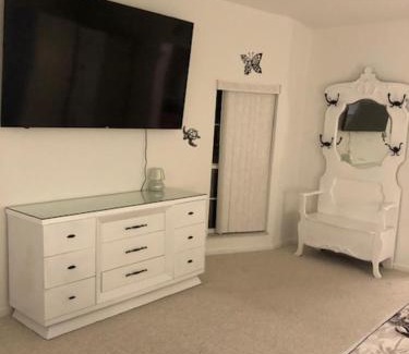 Weeki Wachee Gardens Haus | Turtle Cove on Weeki Wachee Florida