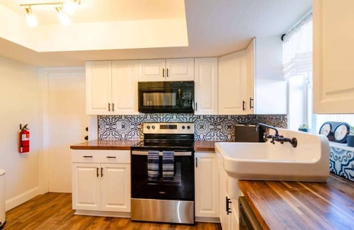 Golden Beach Estates Haus | Turtle Nest 3br with hot tub, great park, beach!