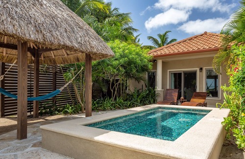 Surfside Villa | Turtle Villa | Romantischer Kurzurlaub am Strand | Neu renoviert | Privater Pool