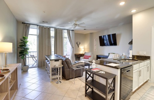 Tuscaloosa Eigentumswohnung | Tuscaloosa Condo: Steps to Bryant-Denny Stadium!