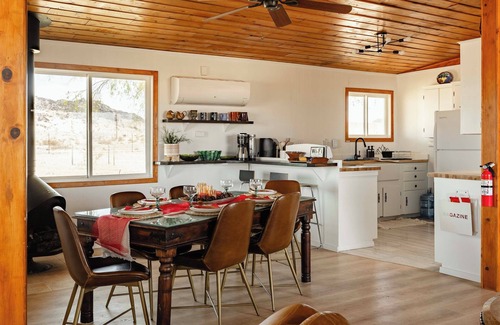 Wonder Valley Haus | Twentynine Palms Desert Oasis w/ Pool & Hot Tub!