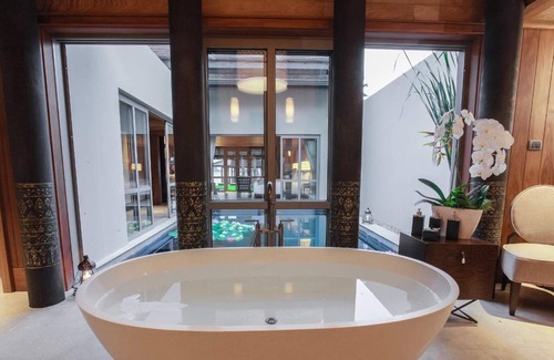 Ko Yao Villa | Zwei Familiensuiten mit 2 Schlafzimmern und privatem Wohnzimmer