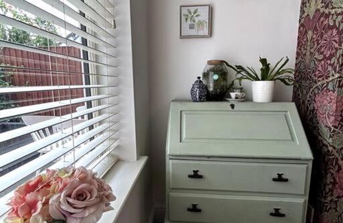 Winterley Haus | Two Bed Charming Cottage