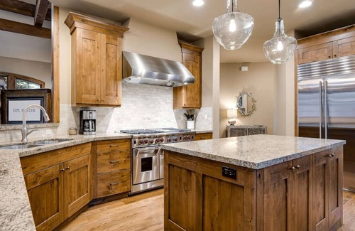 Burley Haus | Two Homes in Arrowhead - Sleeps 28, 13 bedrooms, walk to ski!