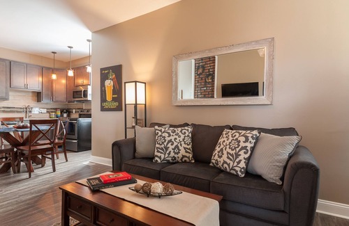 St. Louis Haus | ☆ Two Homes in One! ☆ New Renovated Duplex ☆ Minutes to Downtown!☆