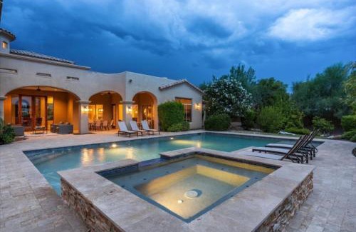 Cactus Acres Haus | Two Homes-Pickleball-Batting Cage-Sand Volleyball