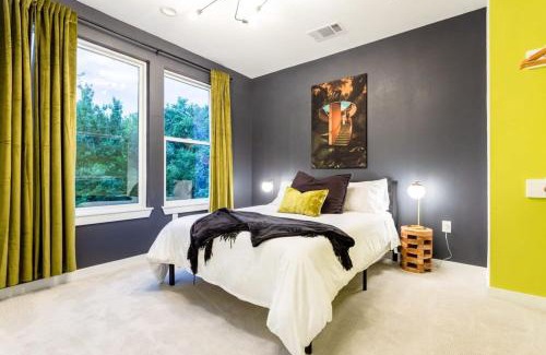Govalle Haus | Two-House Private 10BR Compound - DT 6 Min Drive