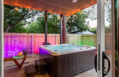 Govalle Haus | Two-House Private 10BR Compound - DT 6 Min Drive