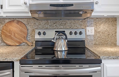 Rome Haus | Two King Suites~ Downtown Rome~Walk to Broad