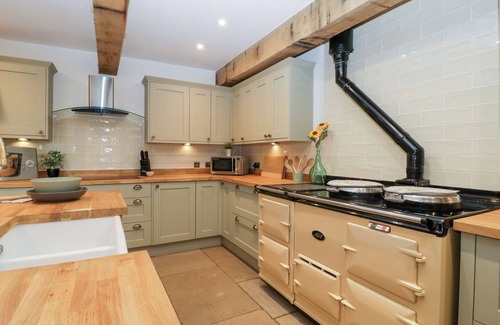 Ross-on-Wye Hütte | TWO PARKS BARN, with open fire in Ross-On-Wye