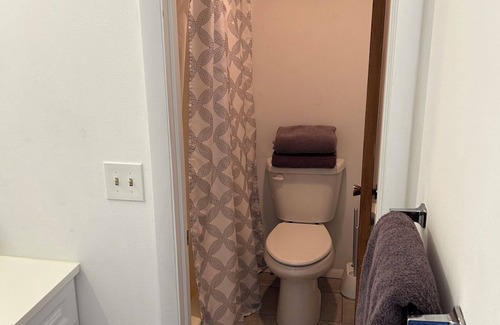 Fillmore Wohnung | Two Queen bed remodeled studio with fast WiFi in Fillmore