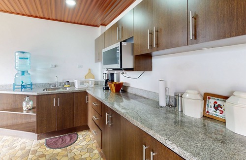 Santa Cruz de Leon Cortes Haus | Two-story retreat with incredible views, full kitchen, & fireplace