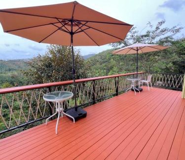 Takua Thung Hotel | Two Tree Cafe At Suanmuangthong