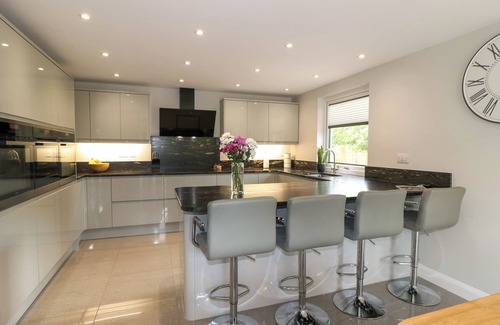 Matlock Hütte | Ty Gambo