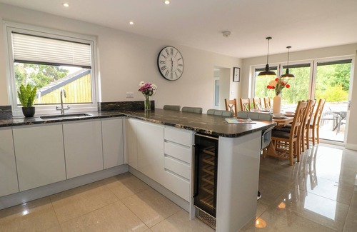 Matlock Hütte | Ty Gambo