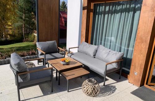 Baligrod Villa | Tylko Tu i Teraz- Sauna, Balia z jacuzzi, Bon turystyczny