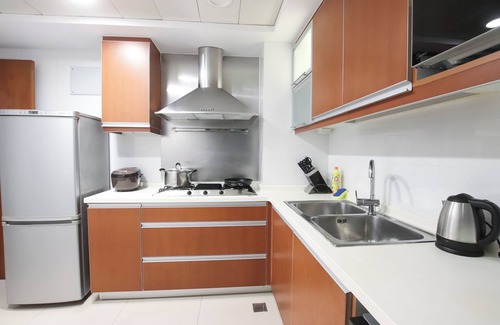 Xujiahui Wohnung | Tyms 2BR Apt Near ITC Xujiahui Line1 11
