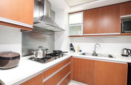 Xujiahui Wohnung | Tyms 2BR Apt Near ITC Xujiahui Line1 11