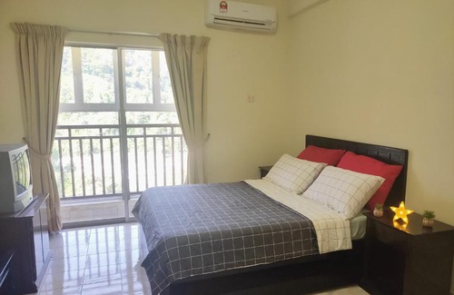 Semanggol Wohnung | Ultimate Comfort and Privacy, Upper Studio Unit, Suria Laketown Apartment, Bukit Merah Laketown Resort