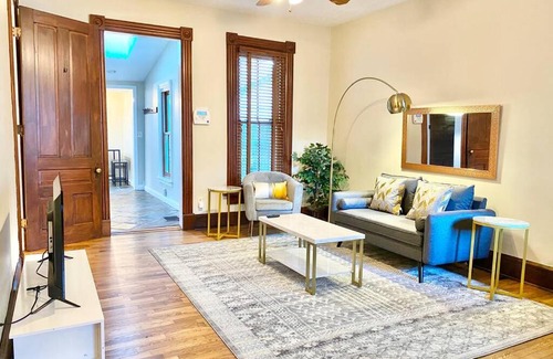 Oregon District Haus | Ultra Luxury Oregon District - 6th St - King Bed