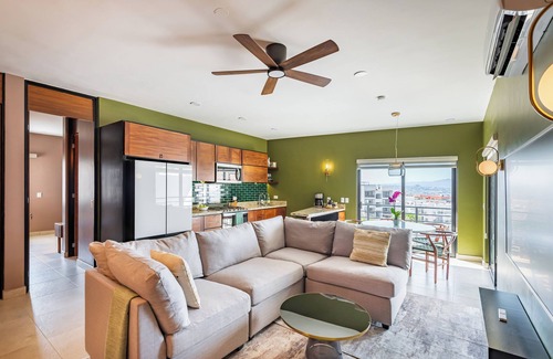 Libertad Wohnung | Ultra-Modern Artistic Condo | 2BR in Cabo w/ VPN & Fast WiFi