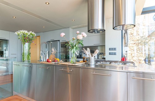 Monserrate Villa | Ultramoderne Villa in Cascais | 4 Schlafzimmer | Villa Equador | Billardtisch | Atemberaubender Meer