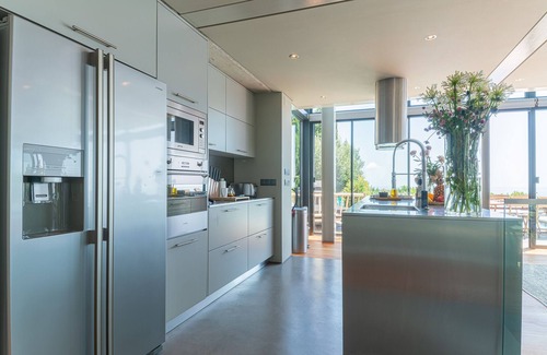Monserrate Villa | Ultramoderne Villa in Cascais | 4 Schlafzimmer | Villa Equador | Billardtisch | Atemberaubender Meer
