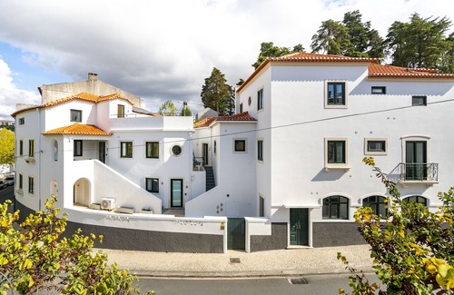 Leiria Hotel | Uma Casa da Nossa História! No Centro com Vista Sobre o Castelo de Leiria!