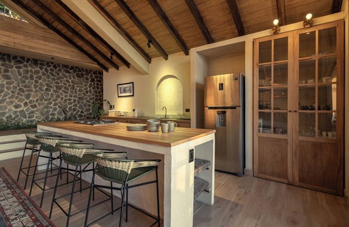 Santa Marta Kabine | Un refugio natural en medio del bosque tropical, Un lugar escondido en las nubes