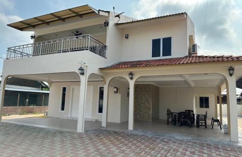 Sekinchan Villa | UncleLiew Cozy Home 老刘民宿