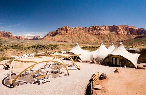 Virgin Sonstige | Under Canvas Zion