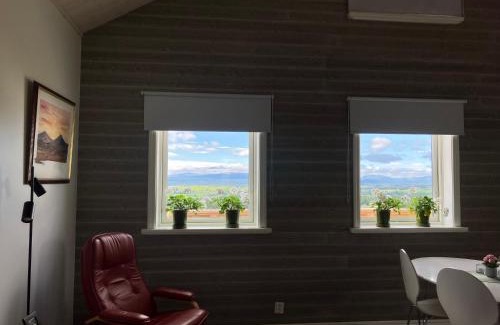 Oviken Villa | Underbar Timmerstuga i Centrala Oviken