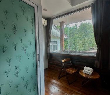 Phimai Haus | Une Jai Place เรือนอุ่นใจ
