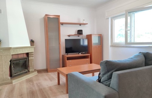 Carvoeira Wohnung | Unidade de Arrendamento Inteiro em: Agualva-cacém, Portugal