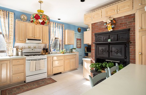 North Kingstown Haus | Unique 1876 home with modern amenities.