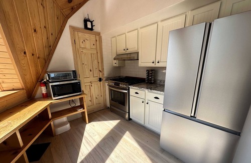 Schroeder Haus | Unique Geo Dome with Stunning Lake Superior Views