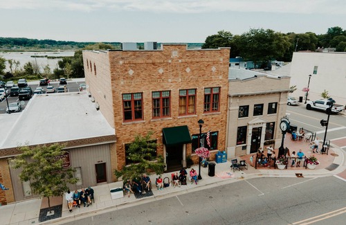 Whitehall Haus | Unique, Historic Downtown Loft