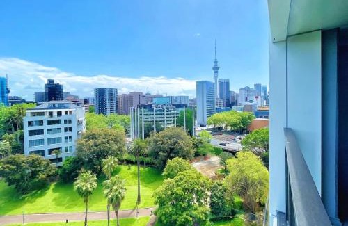 Newton Wohnung | Unique Luxury Incredible SkyTower & Park View - Free Parking