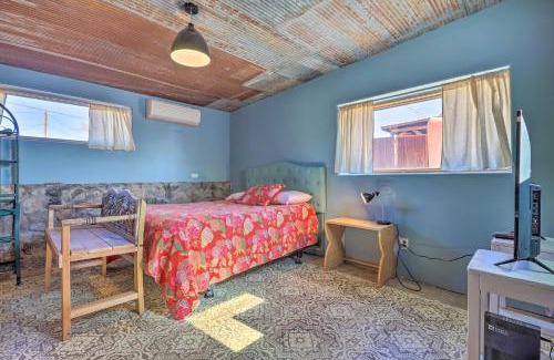 Santa Cruz Wohnung | Unique Santa Cruz Studio about 25 Mi to Santa Fe