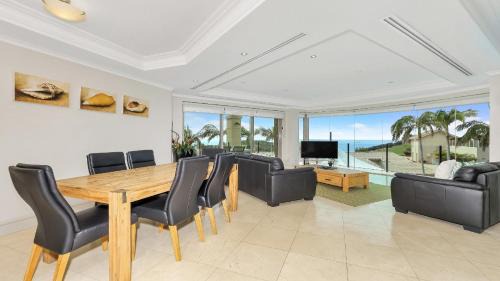 Terrigal Haus | Unit 13 - 3 Bedroom Ocean View