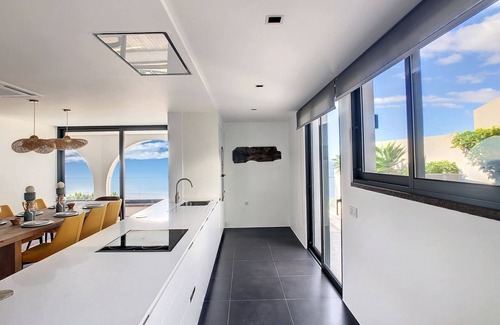 Garajau Haus | Unmei Villa by LovelyStay