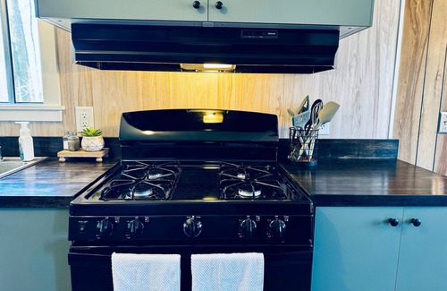 Watertown Haus | Unplug at this peaceful cottage in the woods!