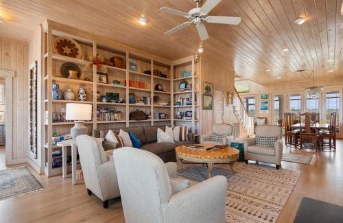 Pawleys Island Haus | Unwind and Indulge at Five Stars Beach Home