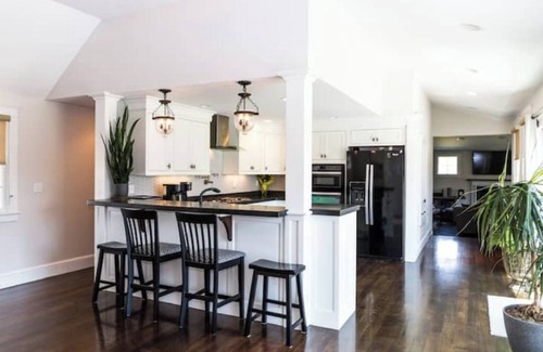 Sagamore Beach Haus | Unwind at this Upscale Cape Cod Retreat